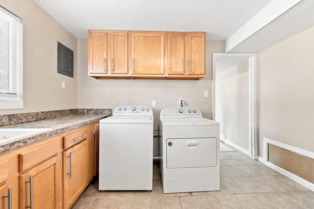 31040 Stephen Avenue Westland, MI 48185