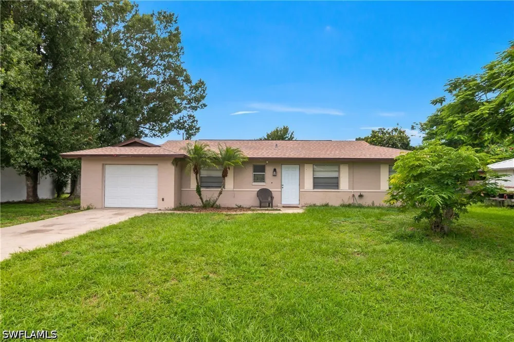 Second Street Fort Myers, FL 33905