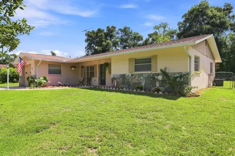 1285 HAGGERTY POINT