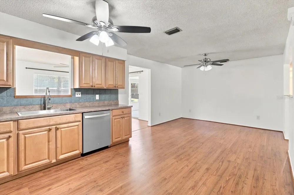 1285 HAGGERTY POINT Crystal River, FL 34429