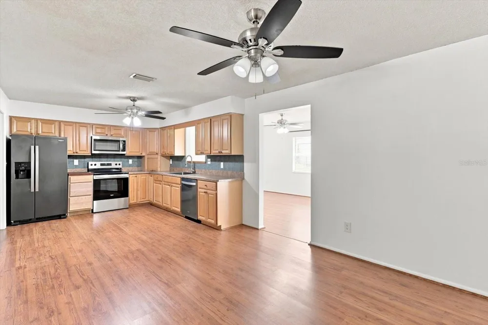1285 HAGGERTY POINT Crystal River, FL 34429