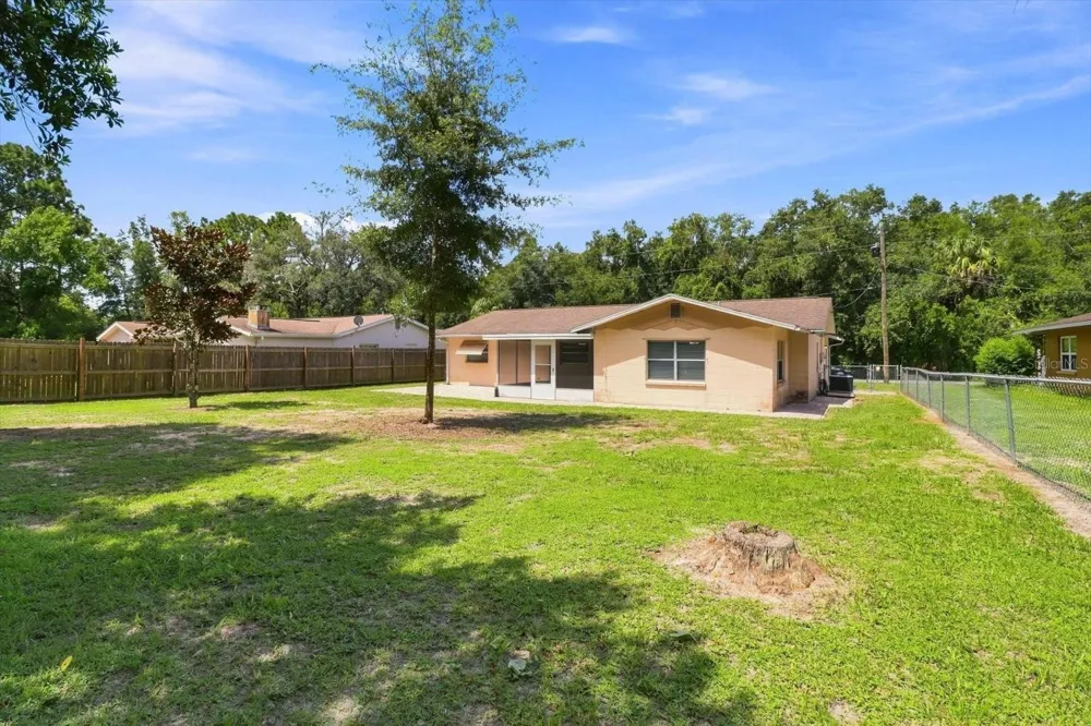 1285 HAGGERTY POINT Crystal River, FL 34429