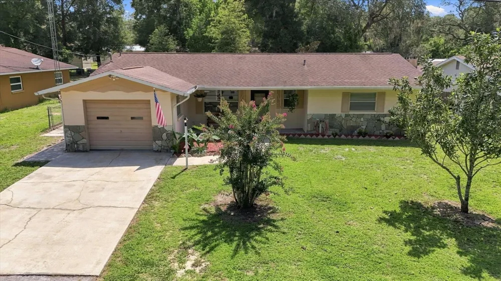 1285 HAGGERTY POINT Crystal River, FL 34429