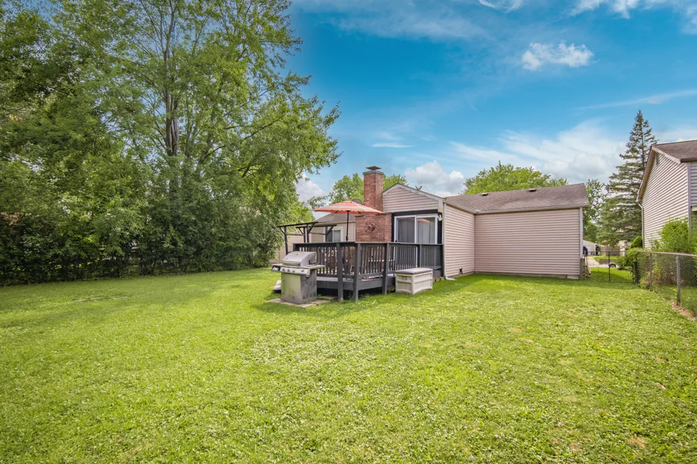5719 Sunset Trail Ypsilanti, MI 48197
