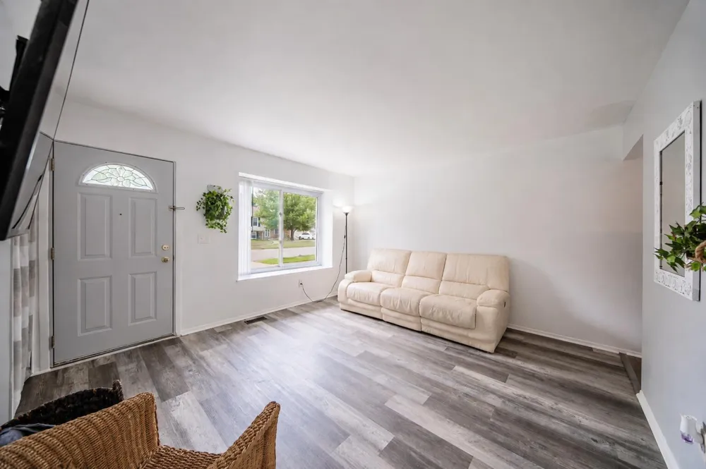 5719 Sunset Trail Ypsilanti, MI 48197