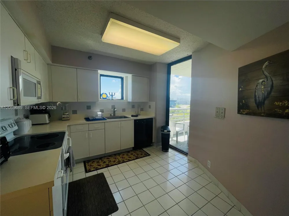 3300 NE 191st St #1101 Aventura, FL 33180