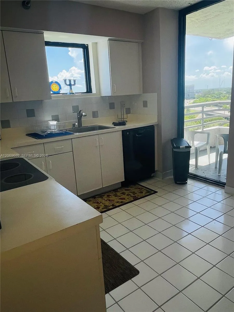 3300 NE 191st St #1101 Aventura, FL 33180