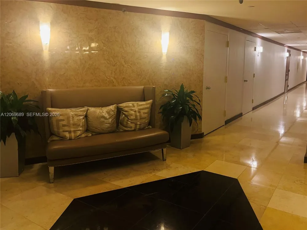 3300 NE 191st St #1101 Aventura, FL 33180