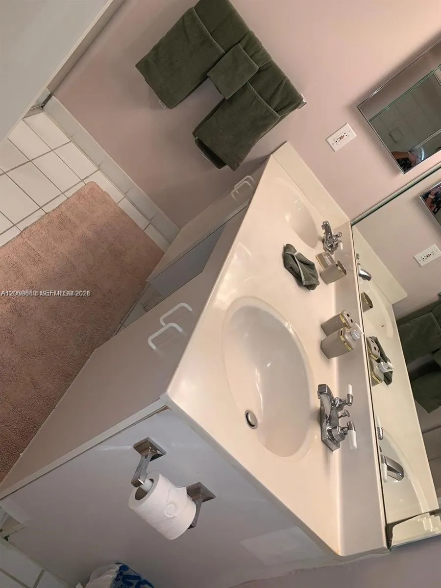 3300 NE 191st St #1101 Aventura, FL 33180