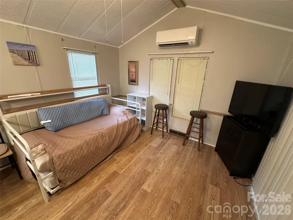 109 Hummingbird Circle New London, NC 28127