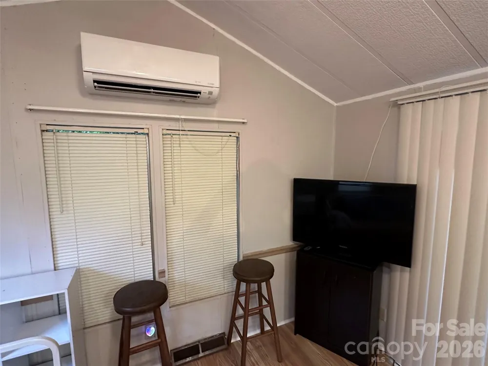 109 Hummingbird Circle New London, NC 28127