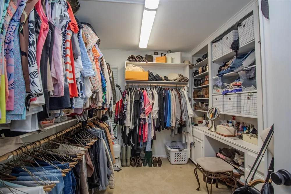 3783 Spring Drive Huntsville, TX 77340