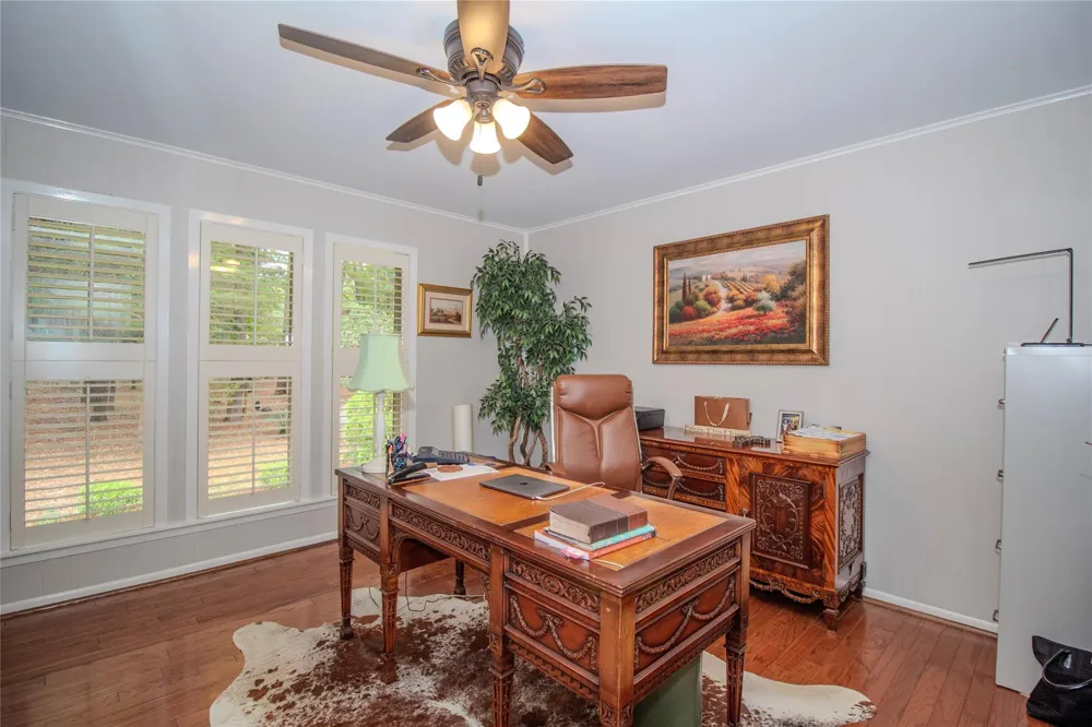 3783 Spring Drive Huntsville, TX 77340