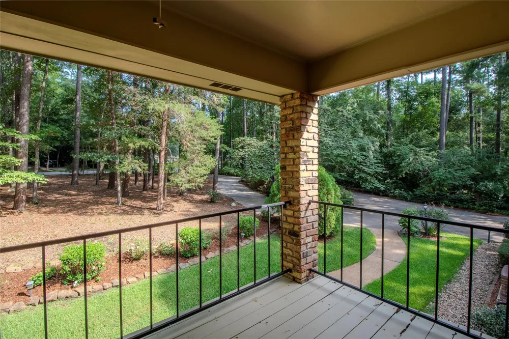 3783 Spring Drive Huntsville, TX 77340