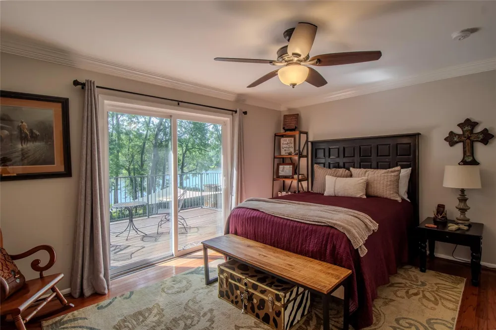 3783 Spring Drive Huntsville, TX 77340