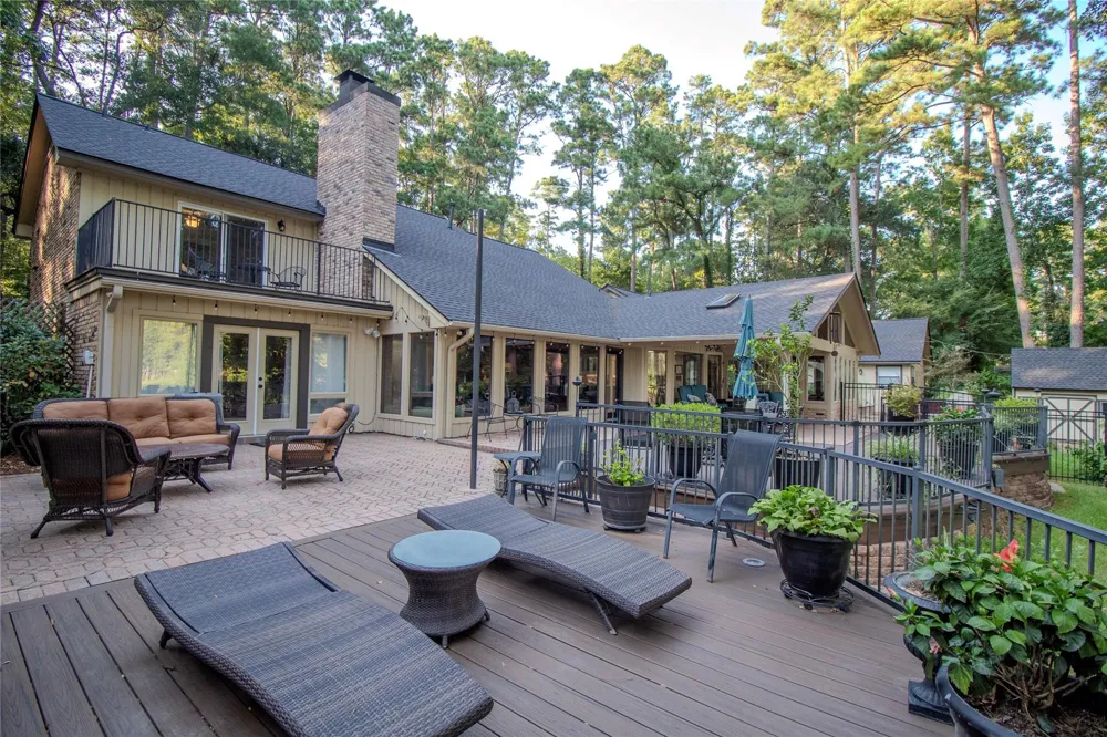 3783 Spring Drive Huntsville, TX 77340