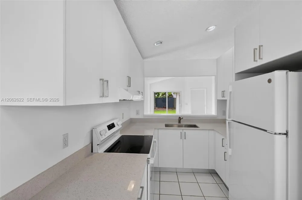 792 SW 9th St Florida City, FL 33034