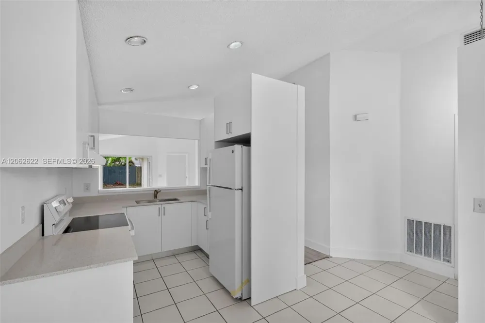 792 SW 9th St Florida City, FL 33034