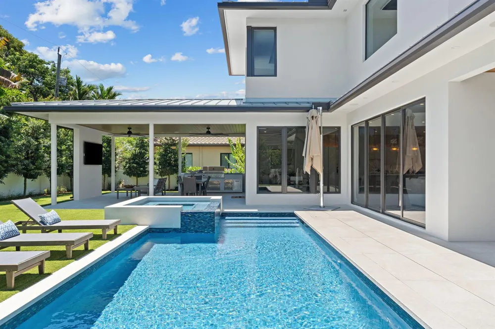 2506 NE 14TH STREET Fort Lauderdale, FL 33304