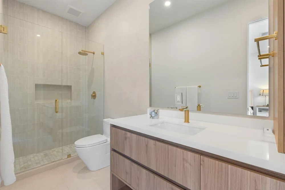 2506 NE 14TH STREET Fort Lauderdale, FL 33304