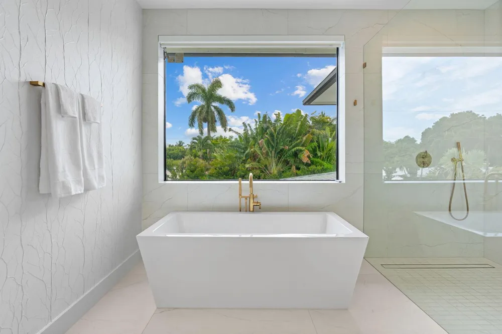 2506 NE 14TH STREET Fort Lauderdale, FL 33304
