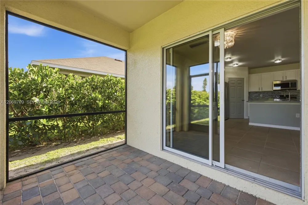 10288 silver pond LN Lehigh Acres, FL 33936