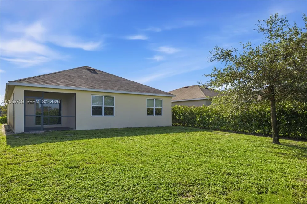 10288 silver pond LN Lehigh Acres, FL 33936