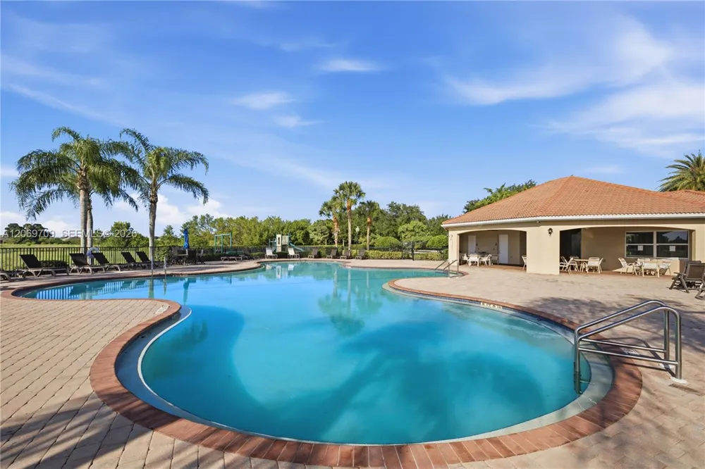 10288 silver pond LN Lehigh Acres, FL 33936
