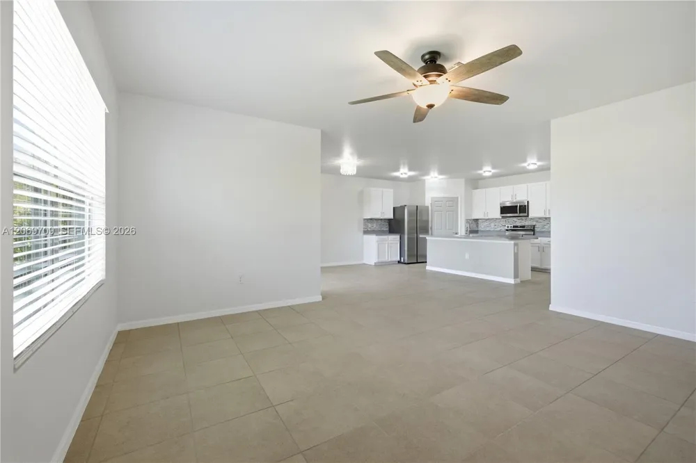 10288 silver pond LN Lehigh Acres, FL 33936
