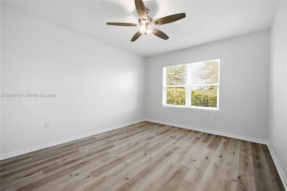 10288 silver pond LN Lehigh Acres, FL 33936