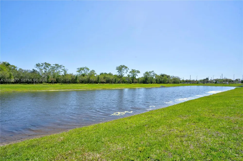 4390 SW 122nd Ter Davie, FL 33330
