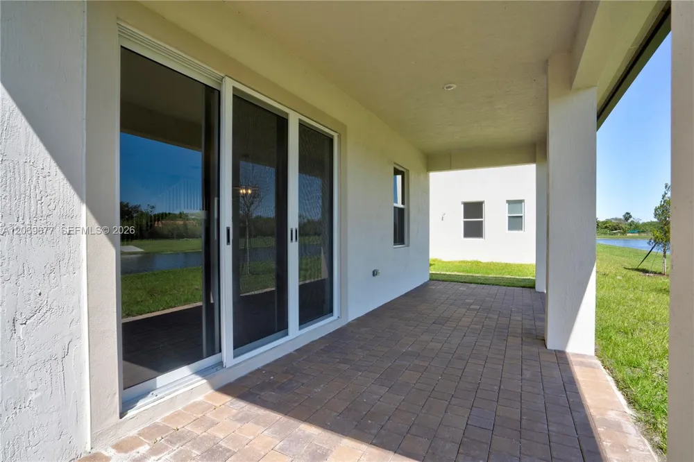 4390 SW 122nd Ter Davie, FL 33330