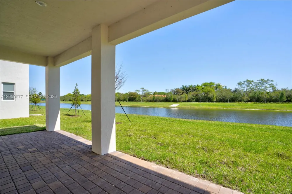 4390 SW 122nd Ter Davie, FL 33330