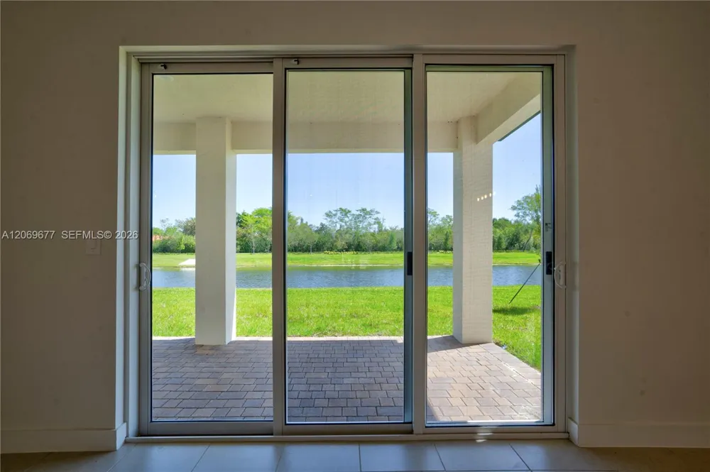 4390 SW 122nd Ter Davie, FL 33330