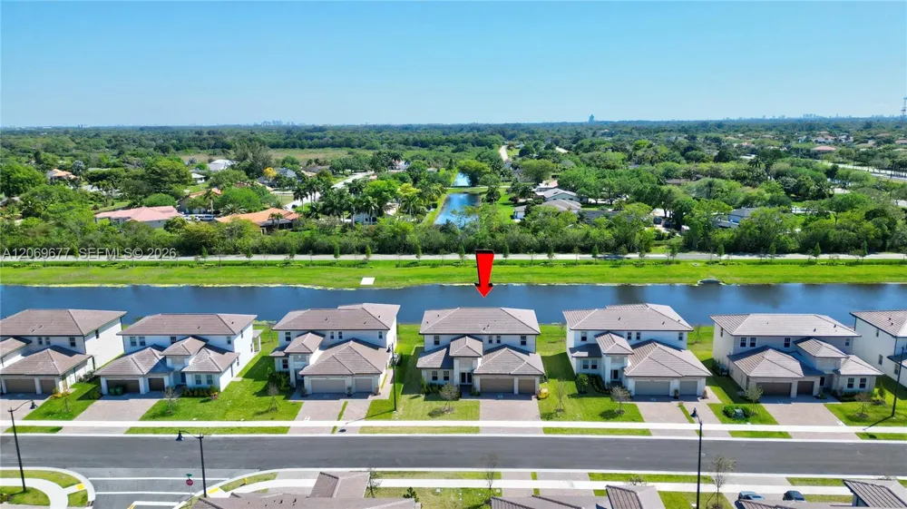 4390 SW 122nd Ter Davie, FL 33330