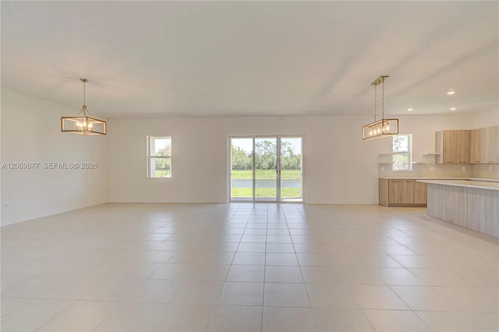 4390 SW 122nd Ter Davie, FL 33330