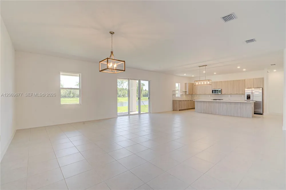 4390 SW 122nd Ter Davie, FL 33330