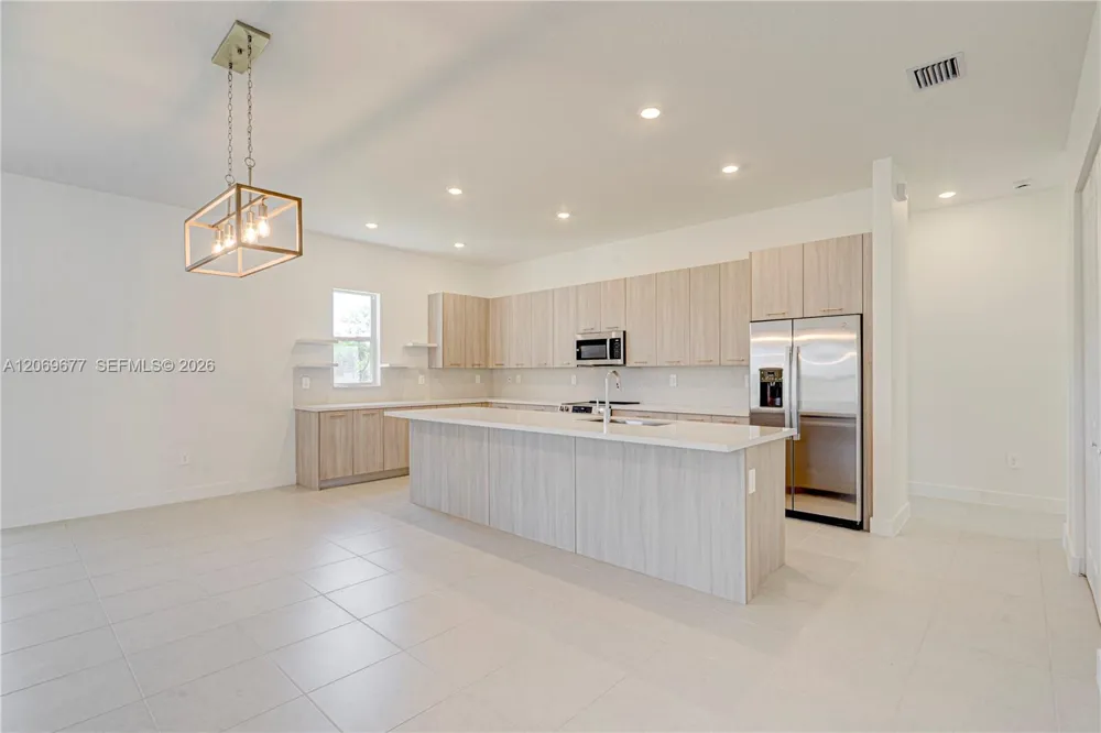 4390 SW 122nd Ter Davie, FL 33330