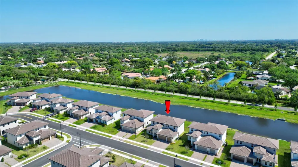 4390 SW 122nd Ter Davie, FL 33330