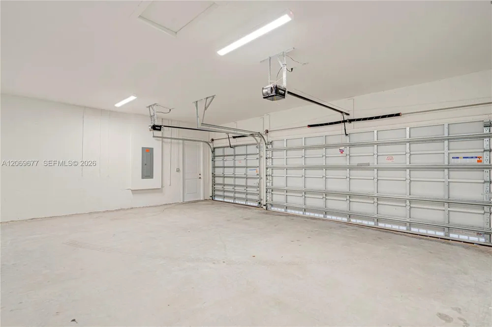 4390 SW 122nd Ter Davie, FL 33330