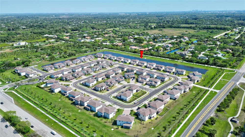 4390 SW 122nd Ter Davie, FL 33330
