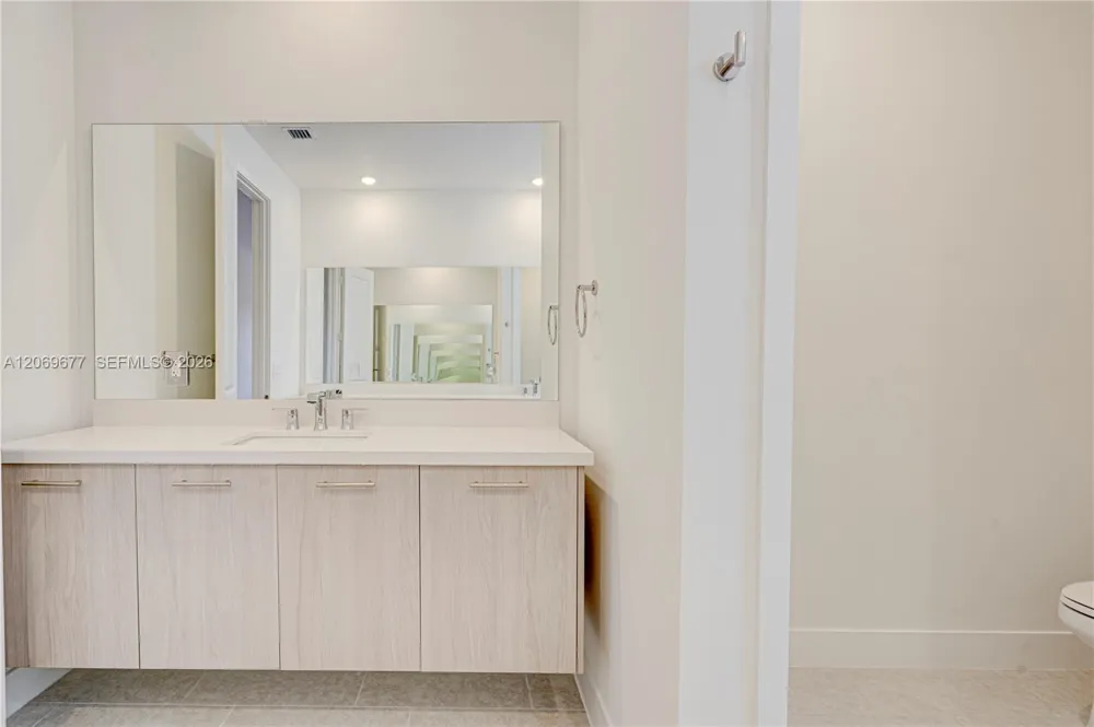 4390 SW 122nd Ter Davie, FL 33330