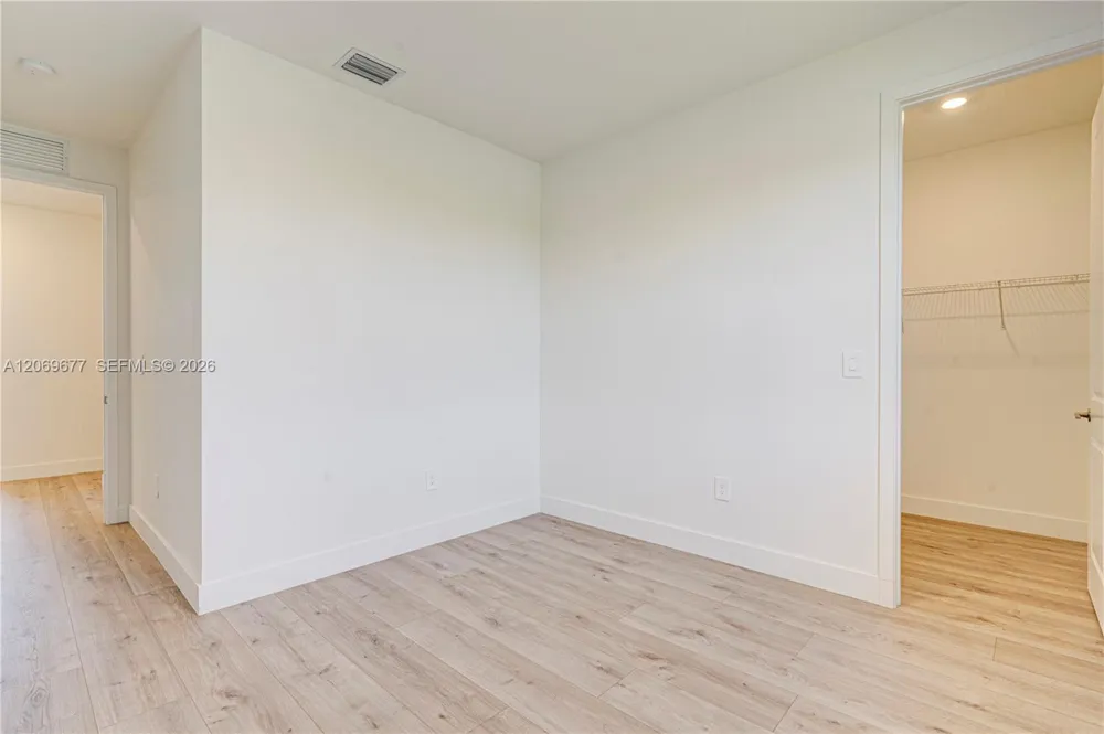 4390 SW 122nd Ter Davie, FL 33330