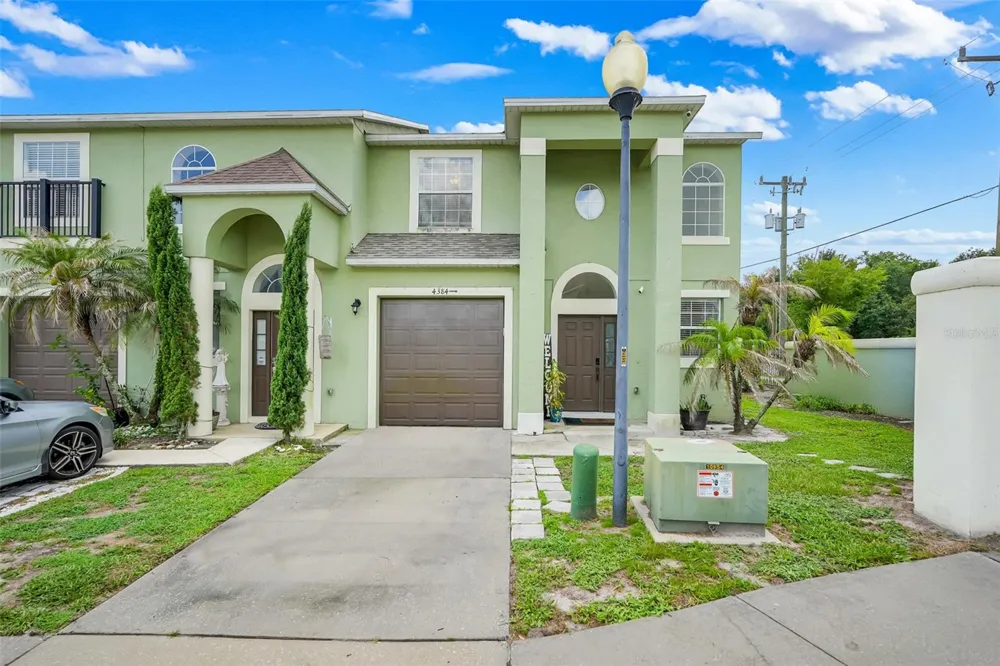 4384 PARADISE COVE COURT Kissimmee, FL 34746
