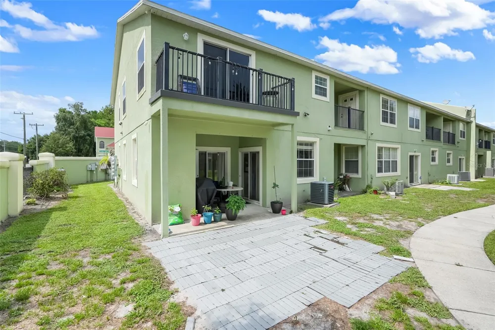 4384 PARADISE COVE COURT Kissimmee, FL 34746