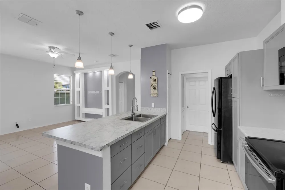 4384 PARADISE COVE COURT Kissimmee, FL 34746