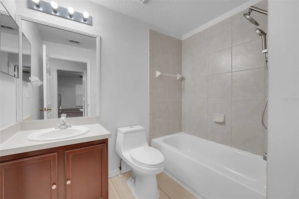 4384 PARADISE COVE COURT Kissimmee, FL 34746