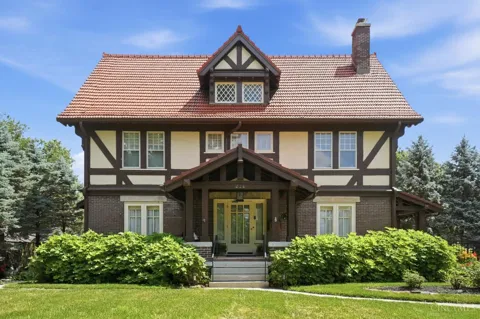 220 Central Avenue