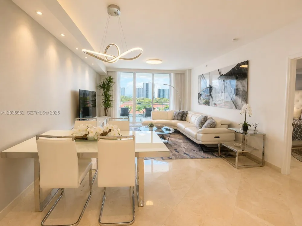 3000 NE 188th St #604 Aventura, FL 33180