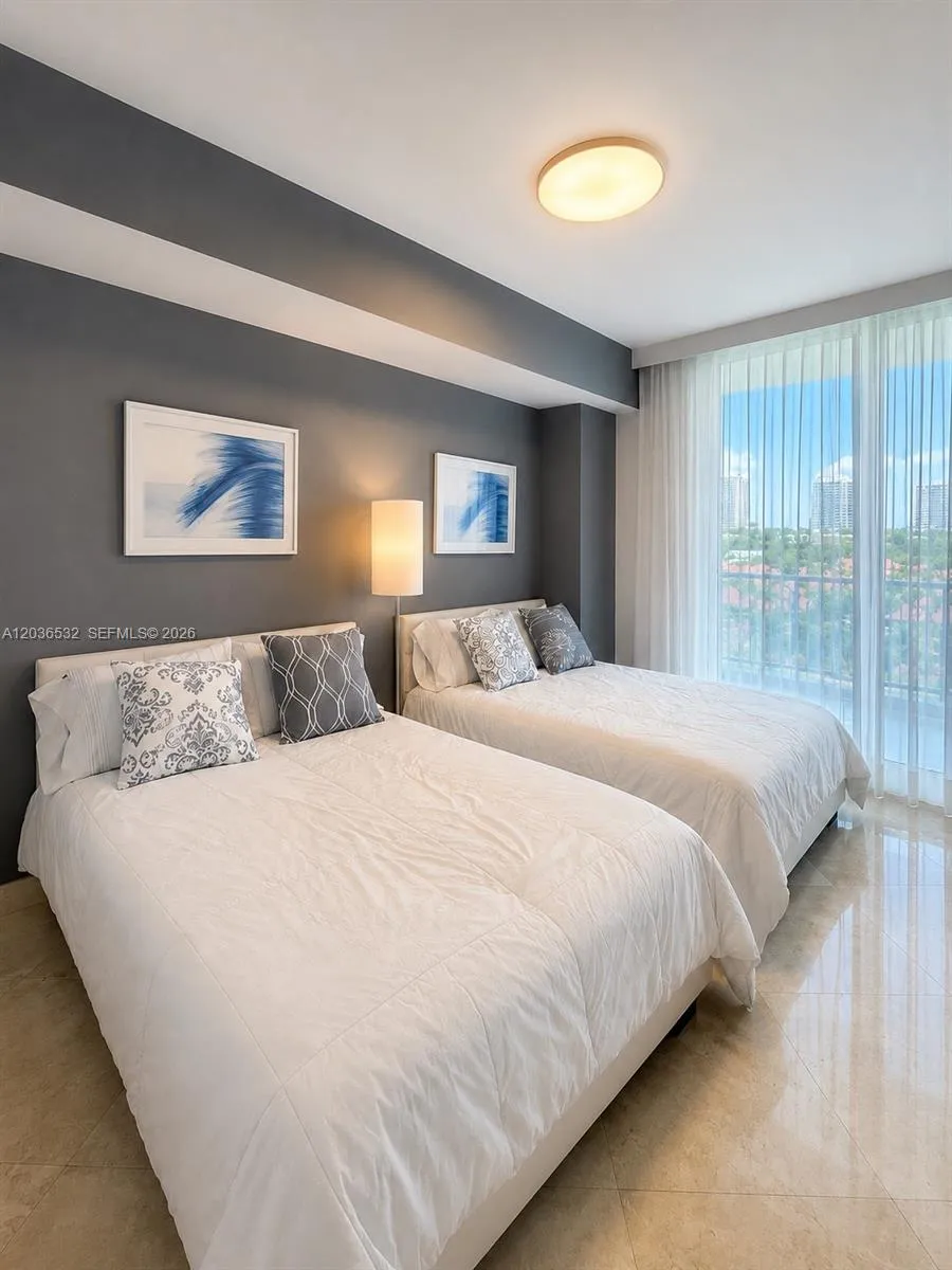 3000 NE 188th St #604 Aventura, FL 33180